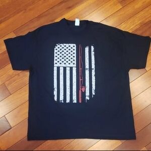 Men's short sleeve black Tshirt 2XL American flag, fishing pole